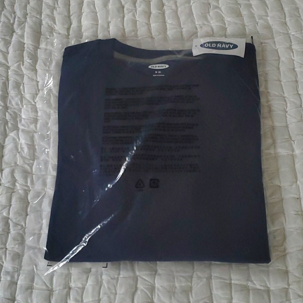 Long sleeve boys tee shirt. Medium, size 8 boys